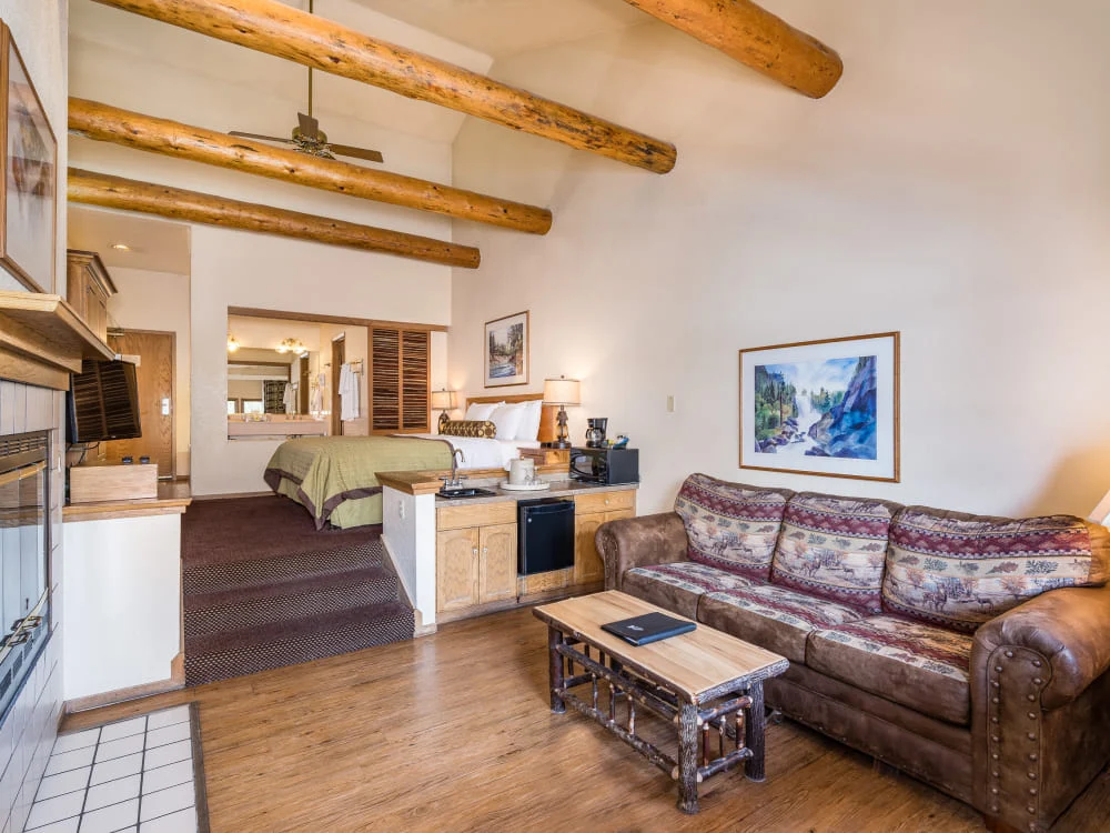 kitchenette-at-the-pines-resort