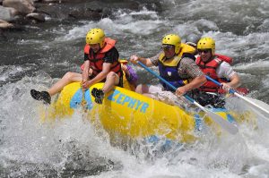 11122_Zephyr-White-water-rafting-merced-river-yosemite-laughs
