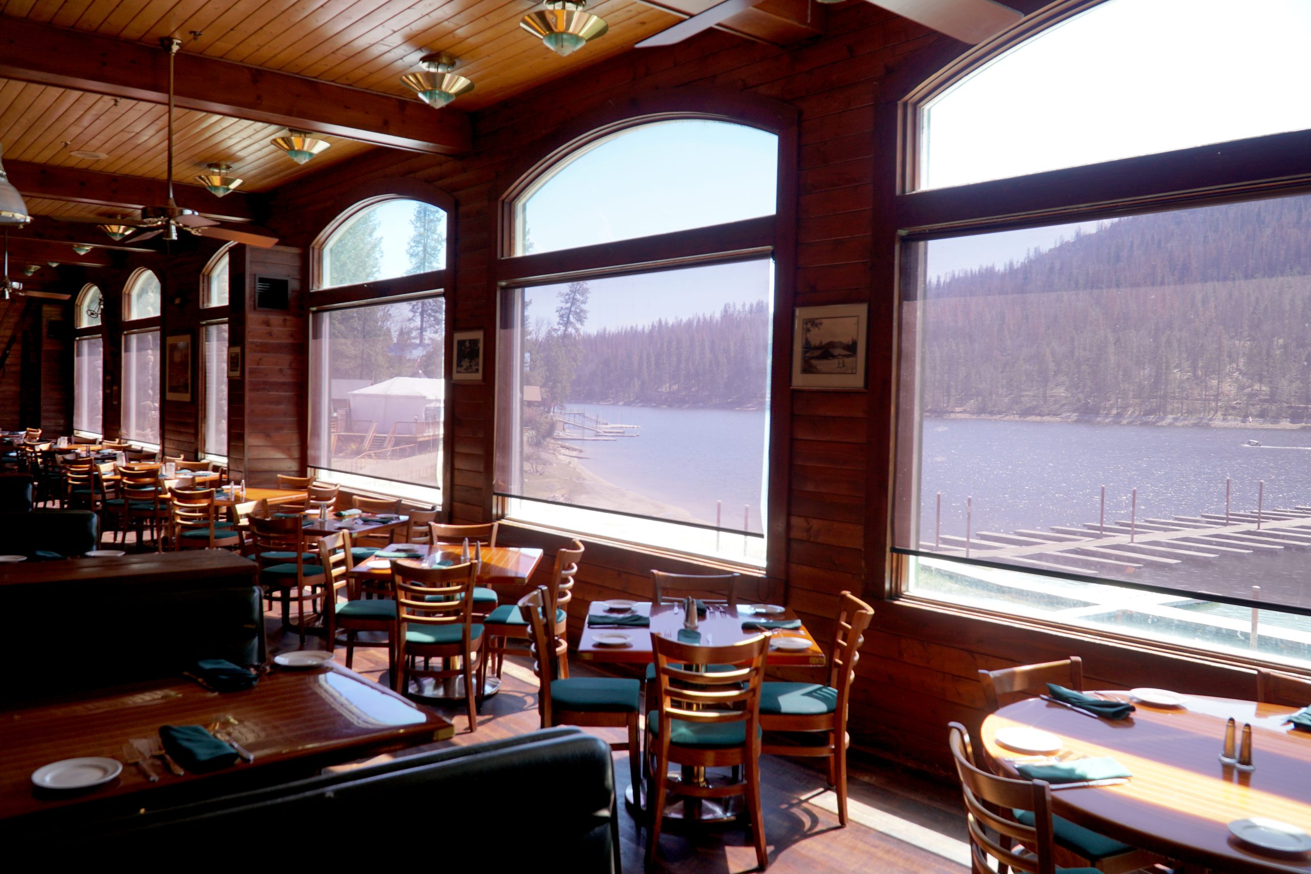 duceys on the lake at bass lake